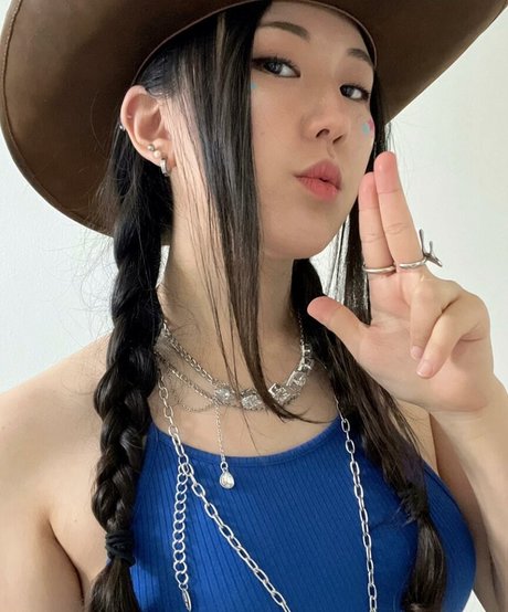 JisuArtist pornstar top image