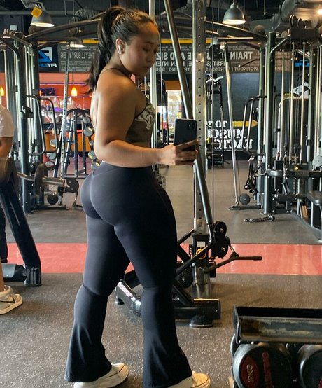 cute babe onlyfans sex image