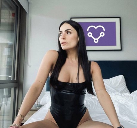 Laya Machado Garry Presenters sexy star picture