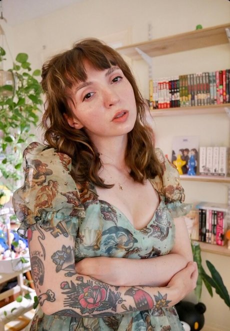 Qcknd sexy model images