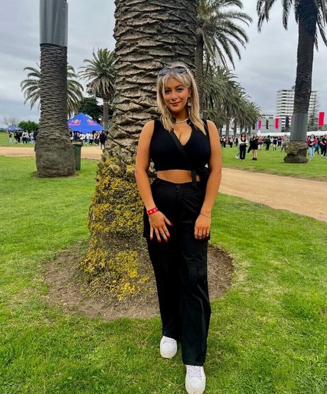 video call onlyfans porn pic