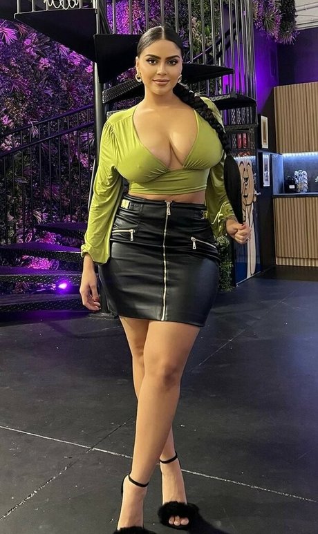 Jessenia Rebecca star erotic picture