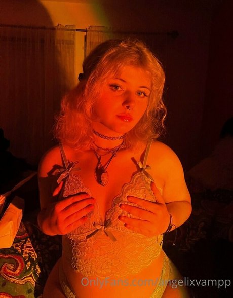 angelixvampp xxx model image