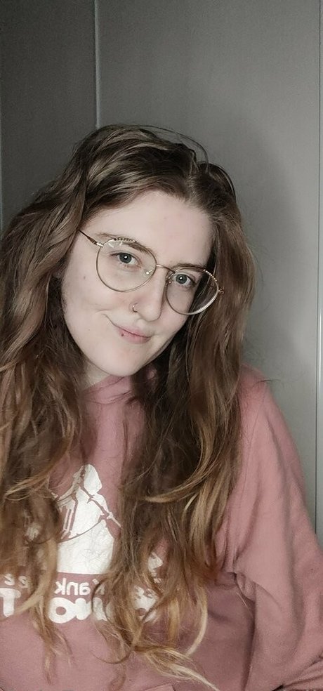 poppydollxoxo free model picture