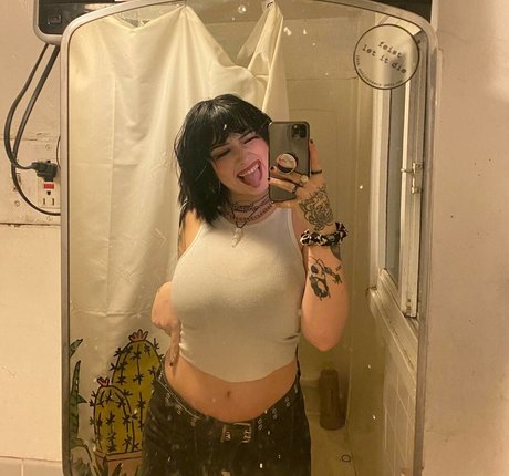 Adrianna Cooletti sex actress photos