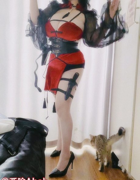 Ahab Channel sex model photos