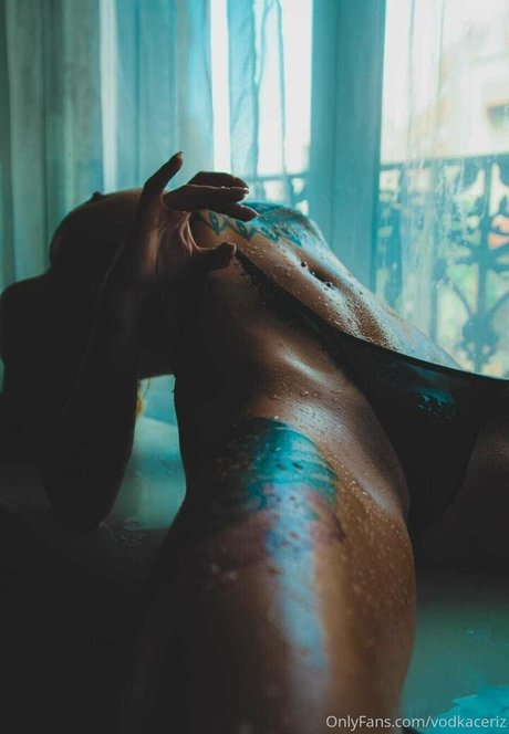 CerizVodka free actress images