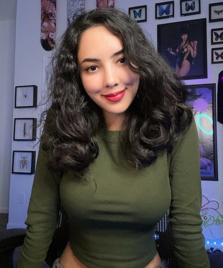 Swimsuit Succubus nude pornstar galleries