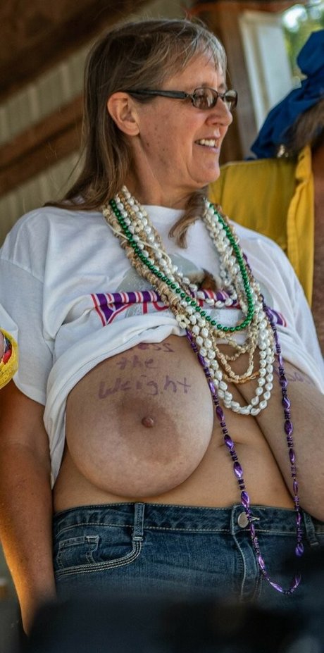 Busty Petra sex pornstar image