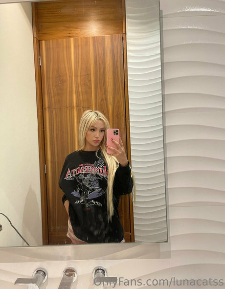 lunacats pornstar erotic pictures