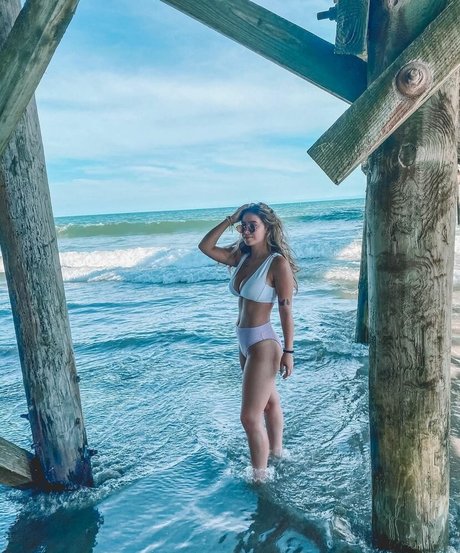 Caitlin Betterly free star photos