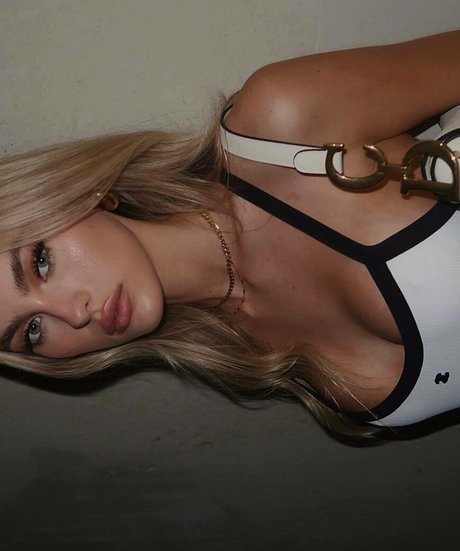 Summer Rose Hart perfect star pic