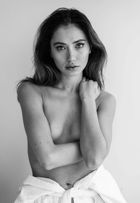 Danielle Ifrah nice model photo