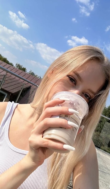 emma republican star nudes galleries