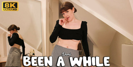 Dirty Demi nude model images