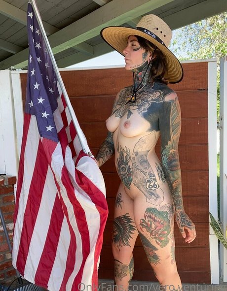 Vero Venturing nudes model archive