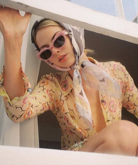 Allie Marie Evans hd actress images