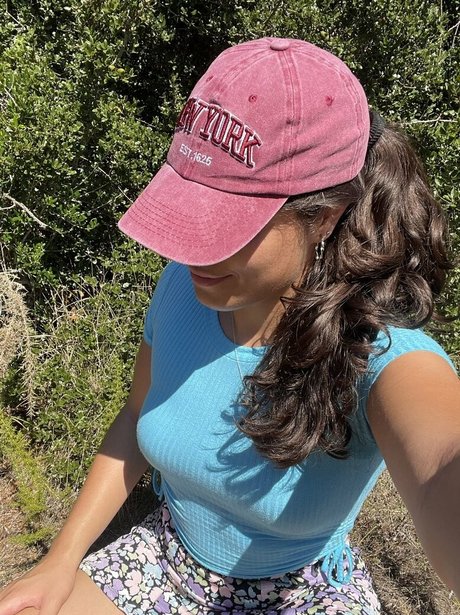 bellalaurents erotic actress image