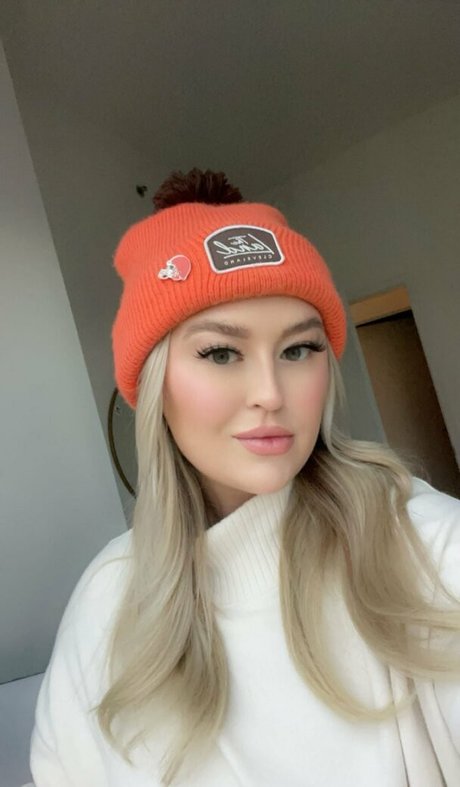 Gabb Goudy pornographic model img