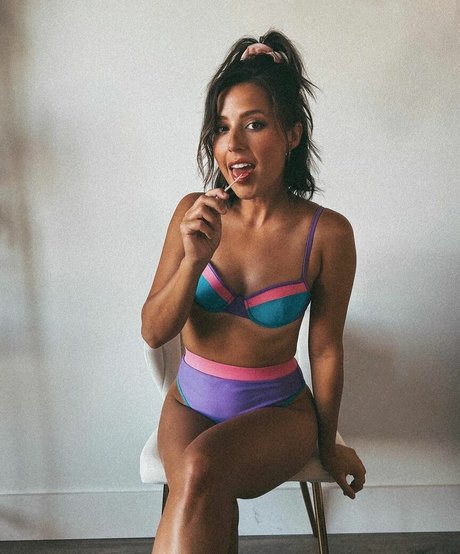 Katie Thurston model nudes galleries