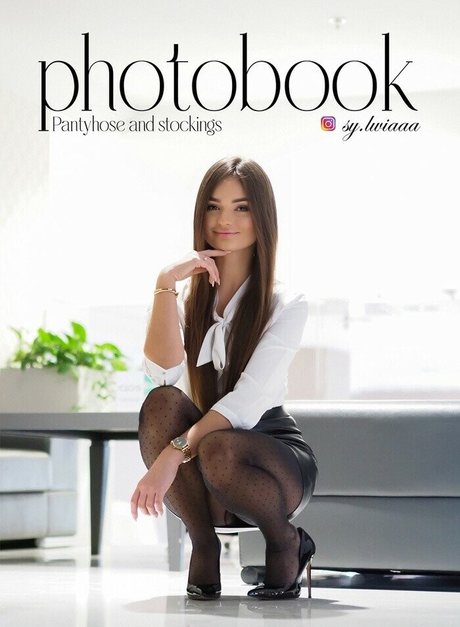 Sy lwiaaa nude star photo