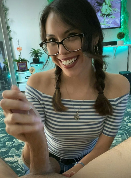 Sinful Sally pretty star galleries