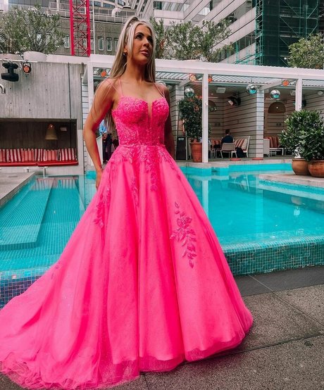 Billie Loves star sexy pictures