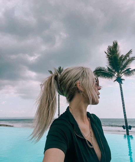 Billie Loves star hd photos