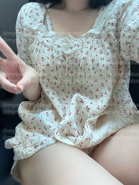 mymoodnoblue art pornstar archive