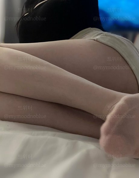 mymoodnoblue star exclusive photo