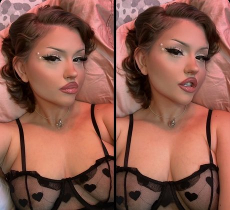 busty mom onlyfans pretty images