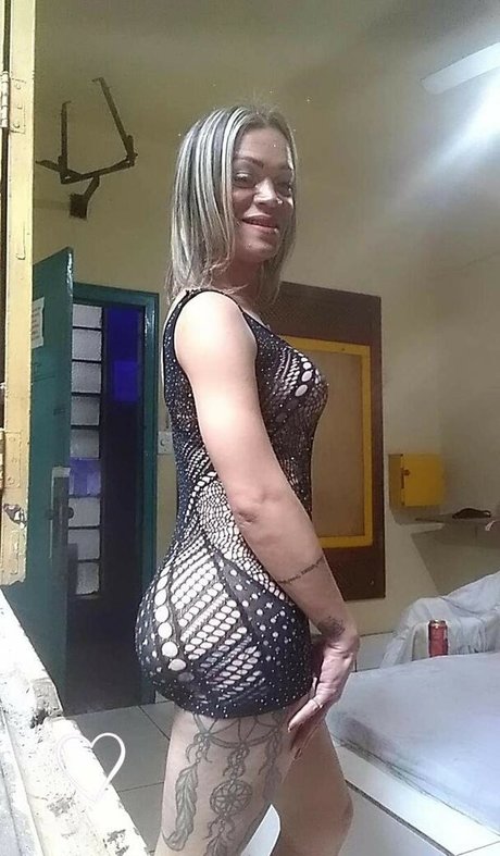 Laiza Lavier model nudes gallery