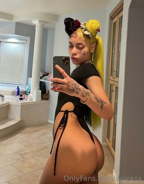 Ayleks pretty pornstar galleries