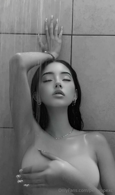 penelopexc star nude galleries