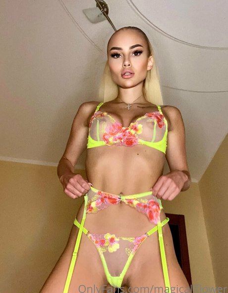 blowjob cum in mouth onlyfans beautiful xxx pic