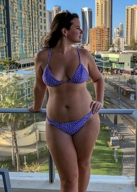 Tiffany Hutchinson model art pics