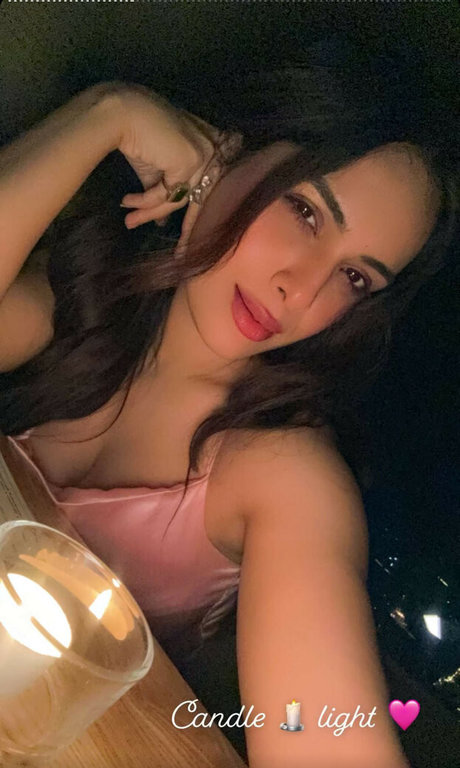 Nehhaa Malik perfect star img