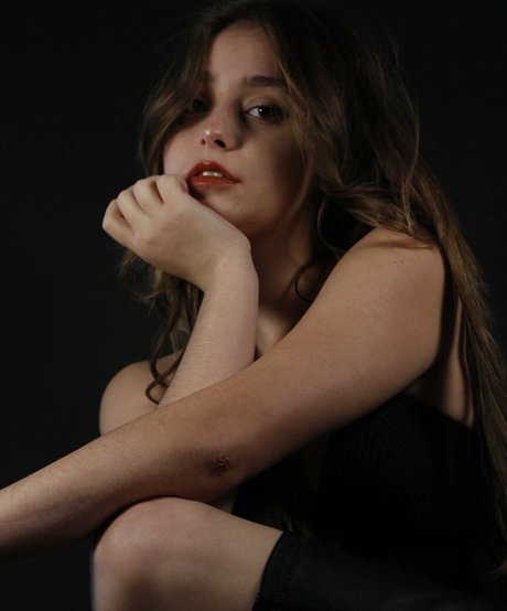 Skainheda sex model picture