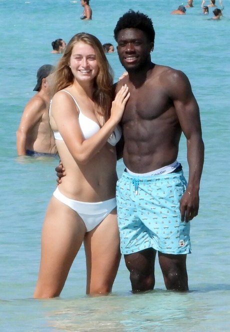 Female Football best star picture