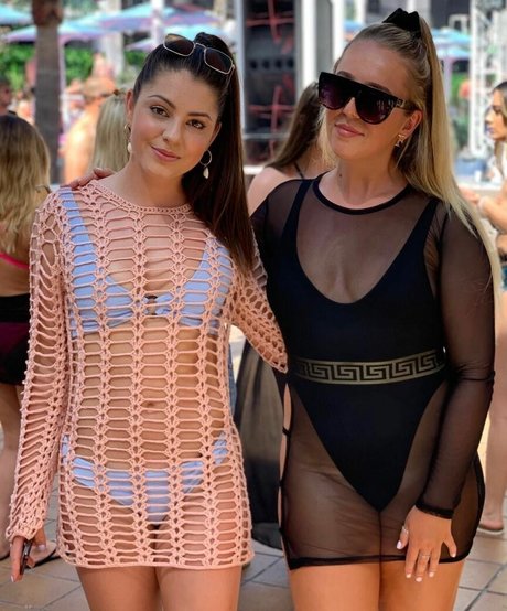 skinny shemale onlyfans hot nude image