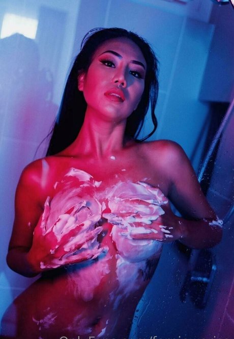 Fernie Warisa top model pictures