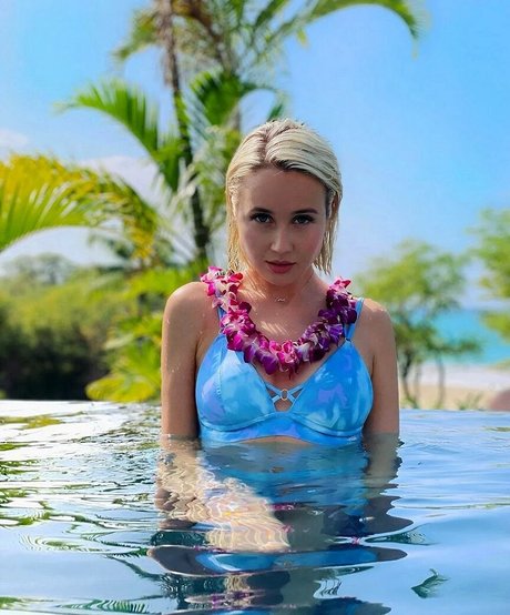 blonde xxx onlyfans porno photo