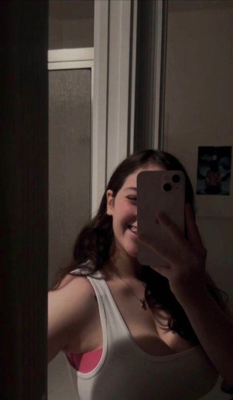 BustyMor N pornstar high quality photo