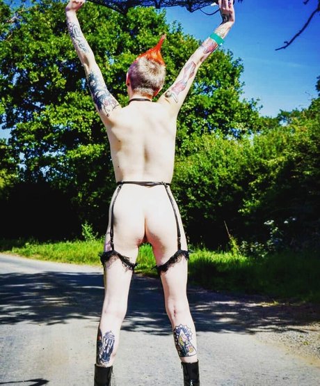 dinkytoy pornstar naked pictures