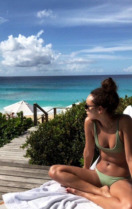 Ashley Madekwe naked actress galleries