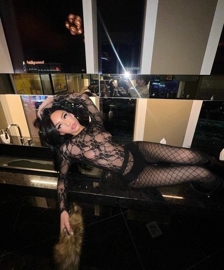 cyaannk erotic pornstar photos