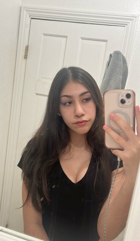 Alldaypariss naked actress photo