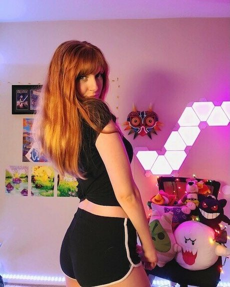 MaryMajora xxx star photo