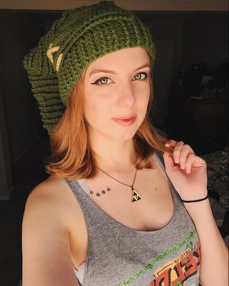 MaryMajora beautiful model image