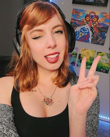 MaryMajora model perfect galleries